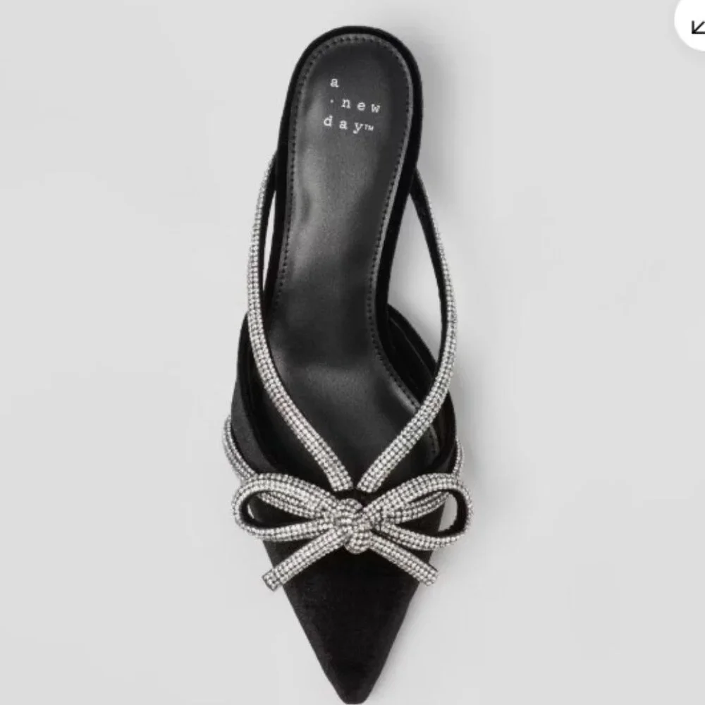 sz 9.5 Black bow kitten heels - Gwen Heel - Picture 3 of 5